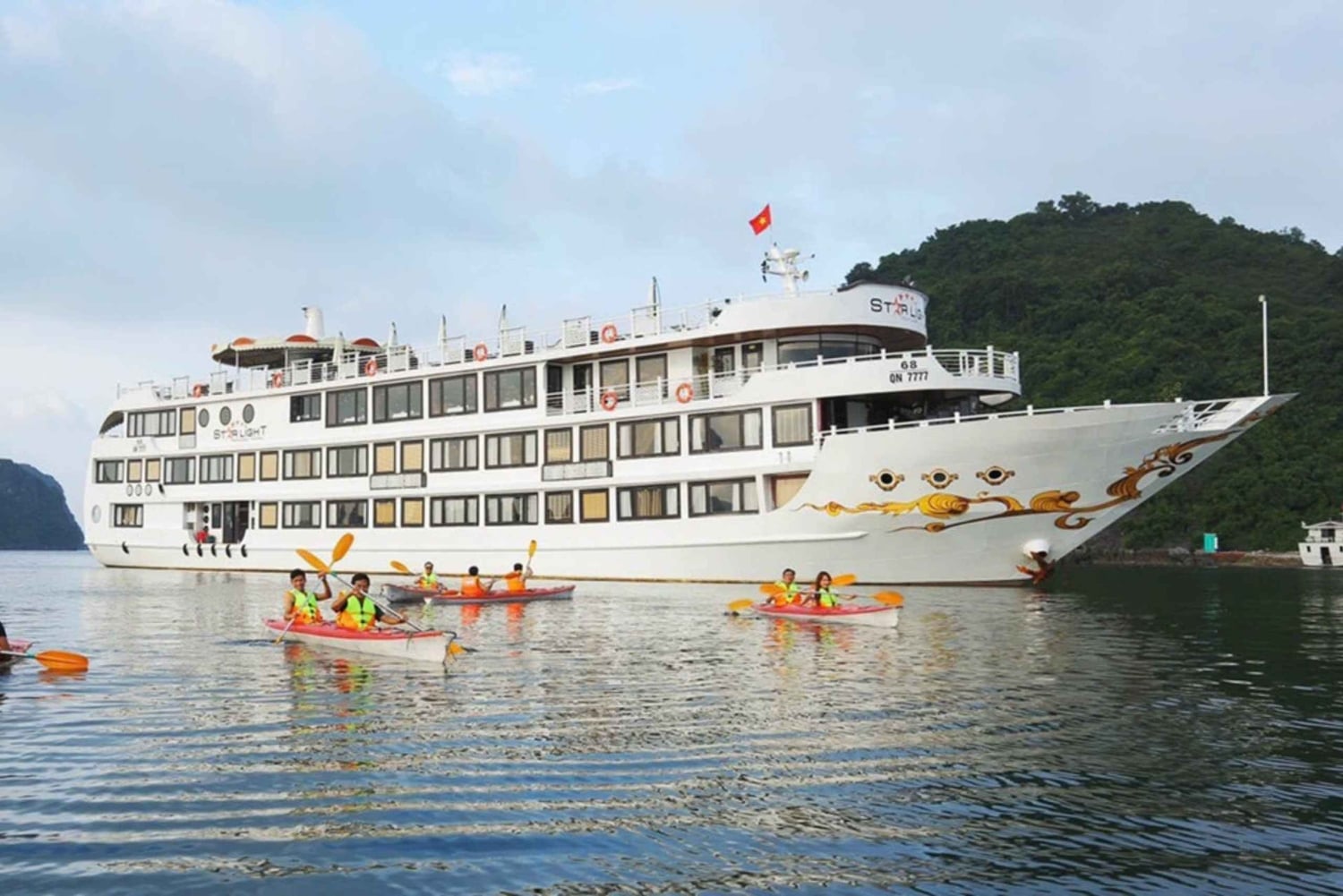 Desde Hanoi/Ha Long: crucero de 5 estrellas de 1 o 2 días por la bahía de Ha Long.