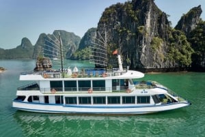 Desde Hanoi/Ha Long: crucero de 5 estrellas de 1 o 2 días por la bahía de Ha Long.