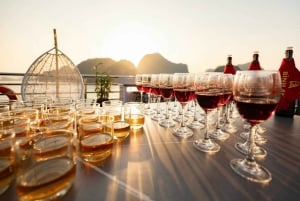 Desde Hanoi/Ha Long: crucero de 5 estrellas de 1 o 2 días por la bahía de Ha Long.