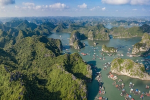 Desde Hanoi: Crucero de 2 días por la Bahía de Ha Long y Lan Ha con comidas