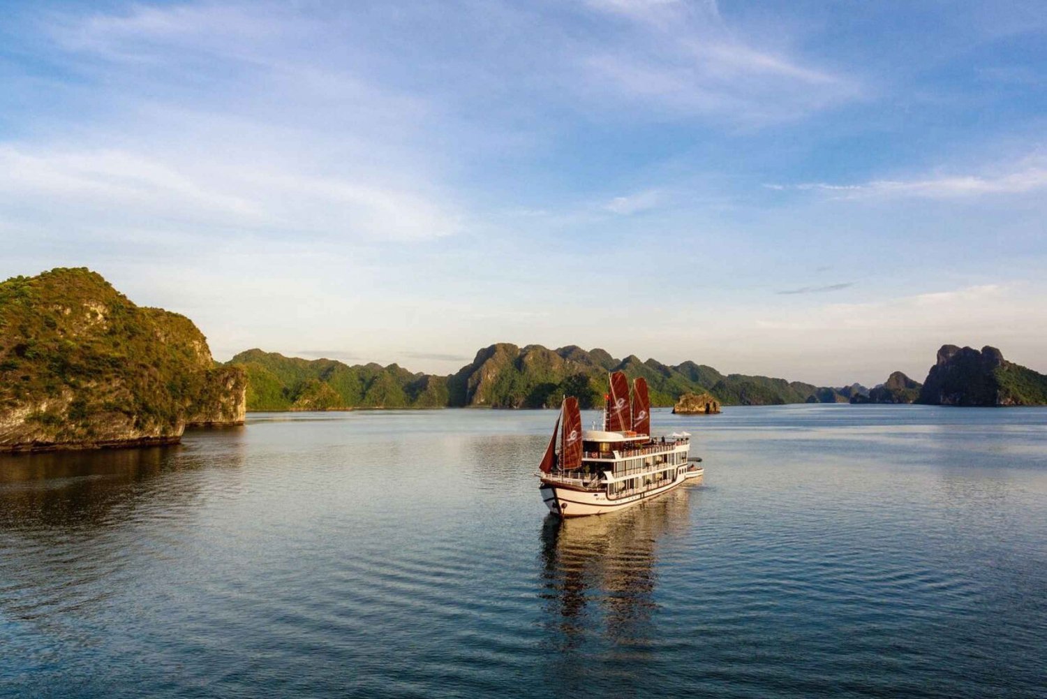 From Hanoi: Ha Long - Lan Ha Bay 2-Day with V'Spirit Cruise