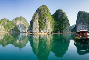 From Hanoi: 05 Stars Day Cruise/meals, kayak, Sunset party