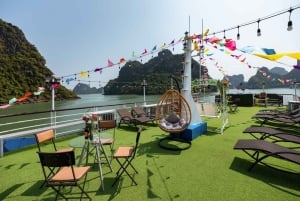 Fra Hanoi: Halong Bay Deluxe dagstur med cruise