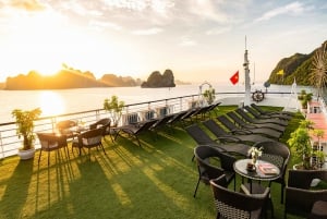De Hanói: Cruzeiro de luxo de um dia na Baía de Ha Long com almoço buffet