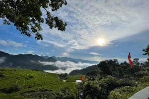 Hanoi: crociera 5 stelle di 2 giorni nella baia di Ha Long