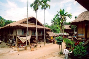 De Hanoi: excursion de 2 jours en Trek dans la vallée de Mai Chau et les tribus des collines