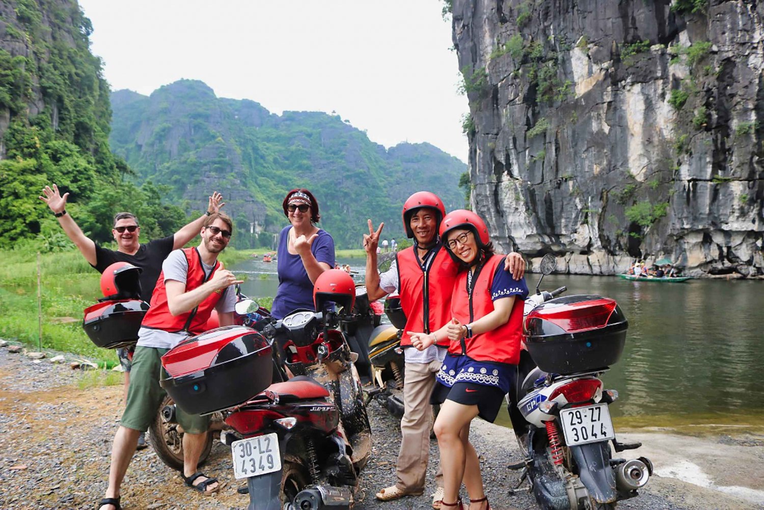From Hanoi: Motorbike Tour to Cuc Phuong National Park