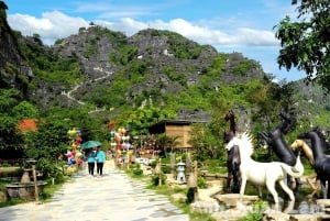 Desde Hanói: aventura en jeep en Ninh Binh – Hoa Lu, Trang An, Mua