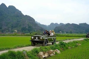 Desde Hanói: aventura en jeep en Ninh Binh – Hoa Lu, Trang An, Mua