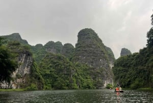 Hanoi: Ninh Binh- Hoa Lu - Trang An - Grotta di Mua - Best seller