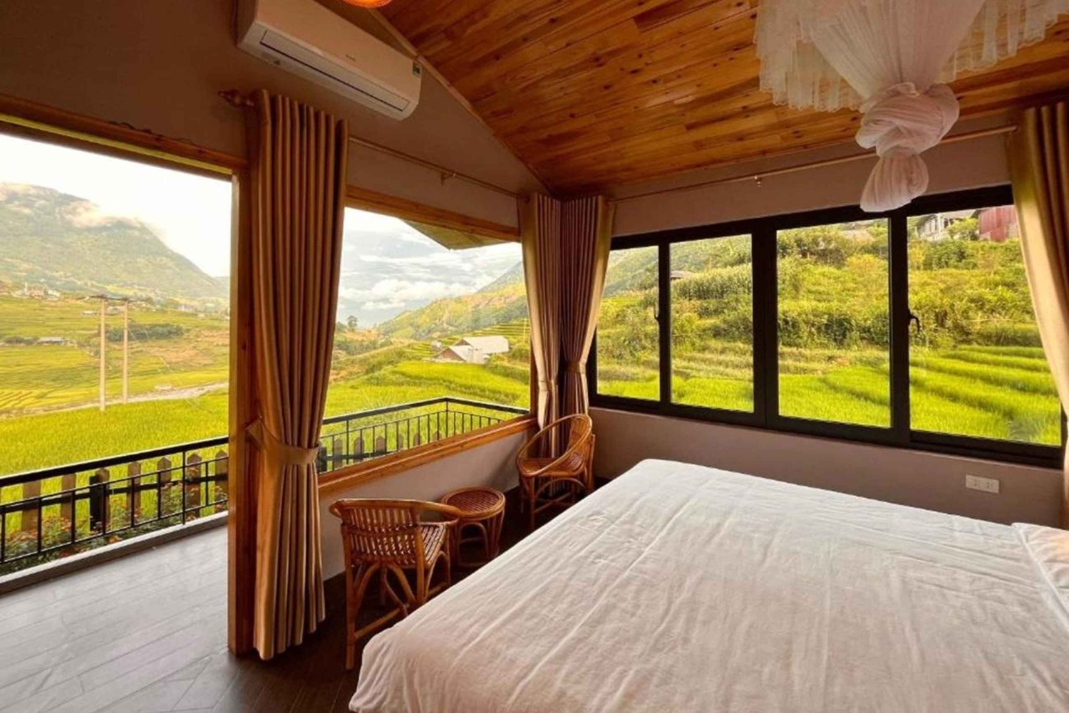 From Hanoi: Premium 2-Day Sapa Adventure with DCAR Limousine