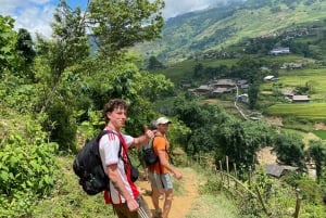 Från Hanoi: Vandring och vistelse: 3-dagars äventyr i Sapa Highlands