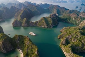 Au départ de Hanoi : Visitez la baie d'Ha Long pendant 3 jours avec une croisière 5 étoiles