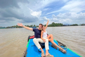 Visite des tunnels de Củ Chi et du delta du Mékong avec option limousine VIP