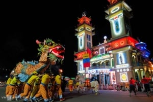 Fra Ho Chi Minh: Black Virgin Mount og Cao Dai Holy Mass
