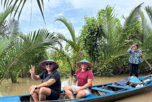 ホーチミン発：メコンデルタとココナッツキングダムツアー