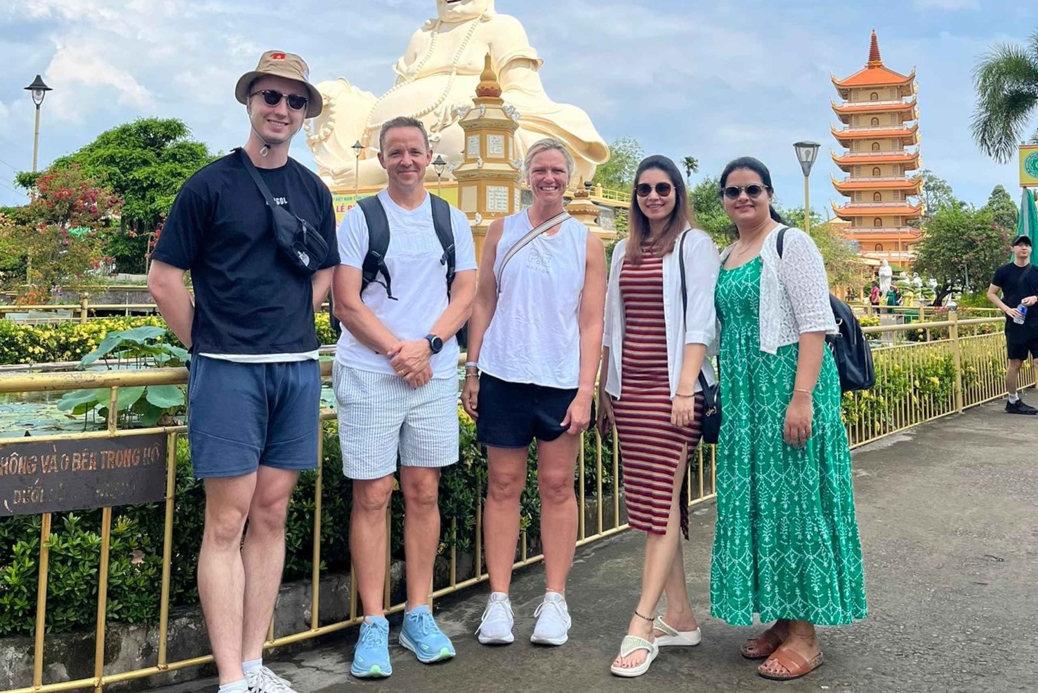 Ho Chi Minh Citystä: Mekongin suisto VIP-kierros limusiinilla: Mekongin suisto VIP-kierros limusiinilla