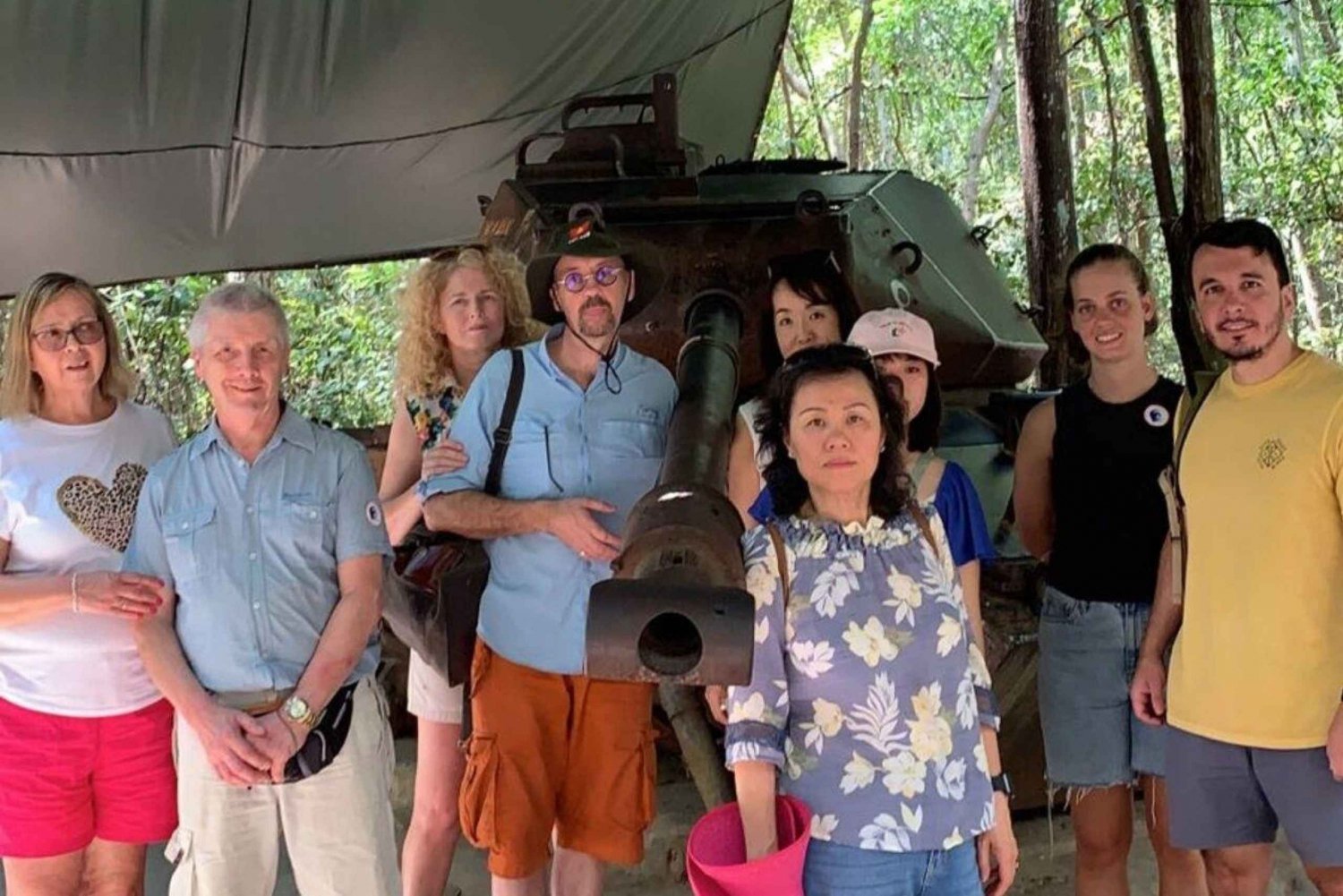 Ho Chi Minhistä: Cu Chi Tunnels Tour aamulla tai iltapäivällä