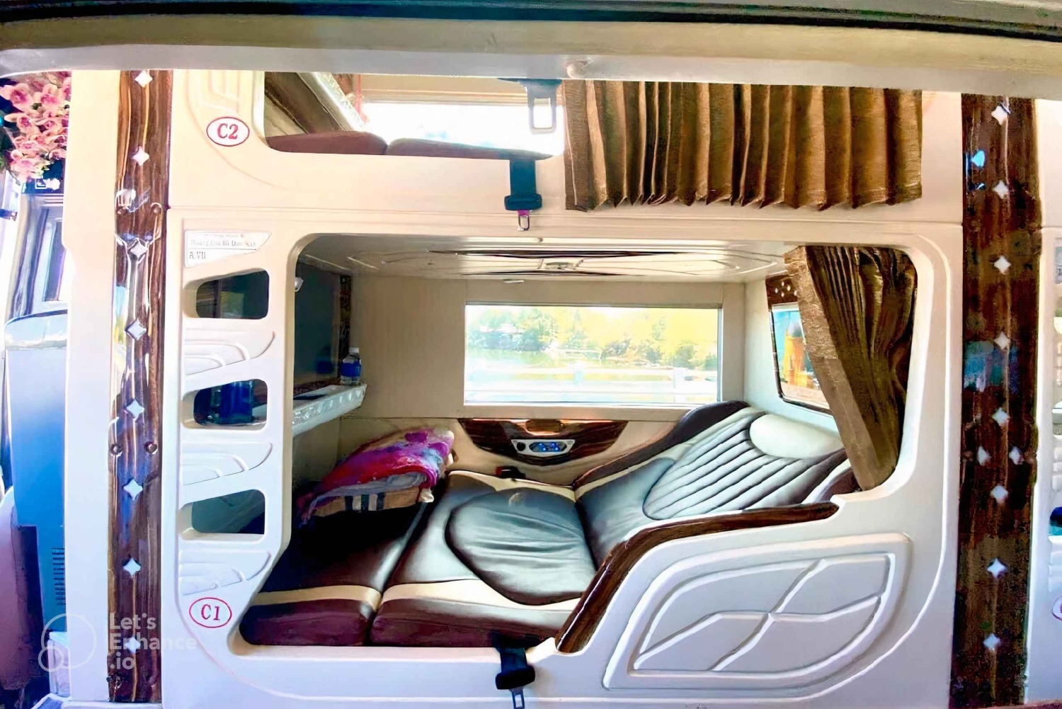 Da Ho Chi Minh: Sleeper Bus per Mui Ne con letto e acqua