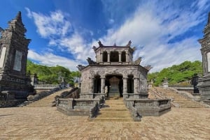 Tour de un día completo por la ciudad de Hue desde Hoi An/Da Nang
