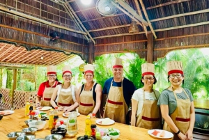 Hoi An/Da Nang: Passeio pelo mercado, passeio de barco e aula de culinária