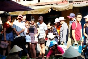 Hoi An/Da Nang: Market Tour, Boat Ride, and Cooking Class