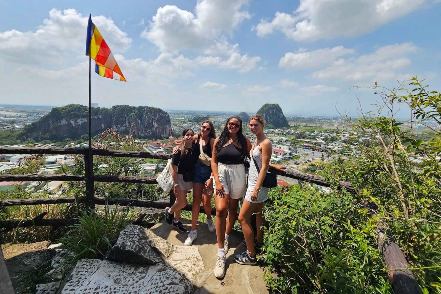Desde Hoi An: Visita guiada al Santuario de My Son y las Montañas de Mármol