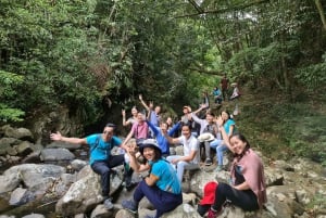 Van Hue: wandeldagtocht Bach Ma National Park met pick-up
