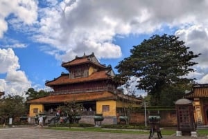 From Hue : Full-Day City Tour with Boat Trip and Lunch