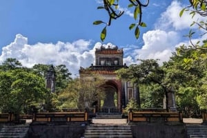 From Hue : Full-Day City Tour with Boat Trip and Lunch