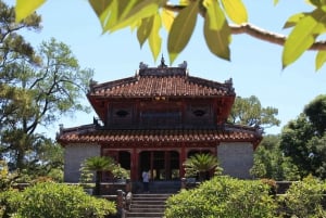 From Hue : Full-Day City Tour with Boat Trip and Lunch