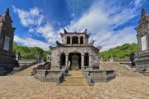 From Hue : Full-Day City Tour with Boat Trip and Lunch
