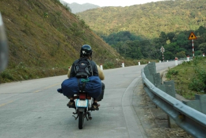 Hue: Hai Van Pass moottoripyöräretki Da Nangiin tai Hoi Aniin