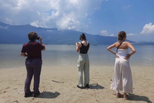 Au départ de Hué : transfert en bus vers Hoi An avec 4 arrêts touristiques