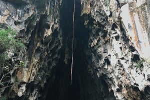 Da Hue: Tour di un giorno della Grotta del Paradiso e della Grotta Oscura