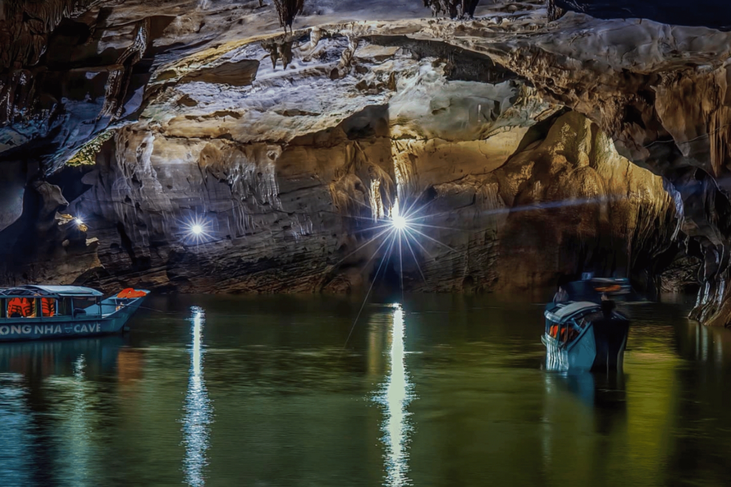 Da Hue: Escursione di una giornata intera alla Grotta di Phong Nha e alla Grotta del Paradiso