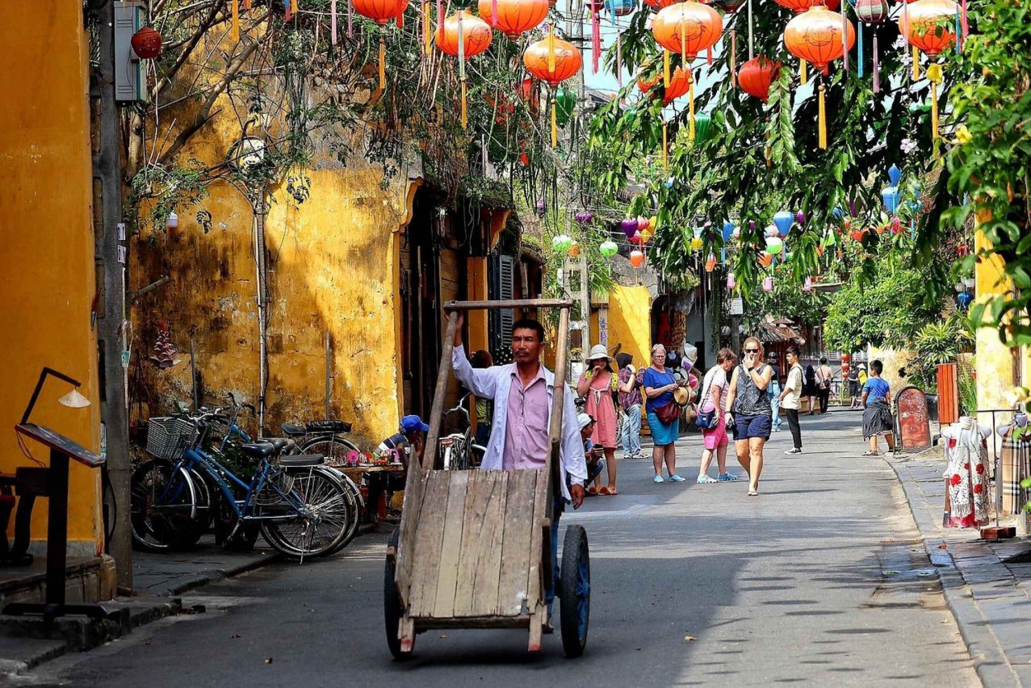 From Hue: Private 1-Way or Rountrip Tour to Hoi An