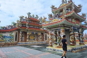 Depuis Hue : Transfert privé à Hoi An et visites touristiques