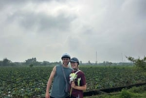 Van Ninh Binh Authentieke Tour : Hoa Lu, Trang An, Mua Grot