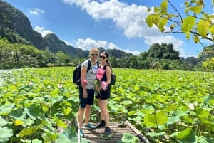 Van Ninh Binh Authentieke Tour : Hoa Lu, Trang An, Mua Grot