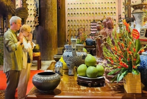 Depuis Ninh Binh : cours de cuisine et visite de nuit de la pagode Bai Dinh