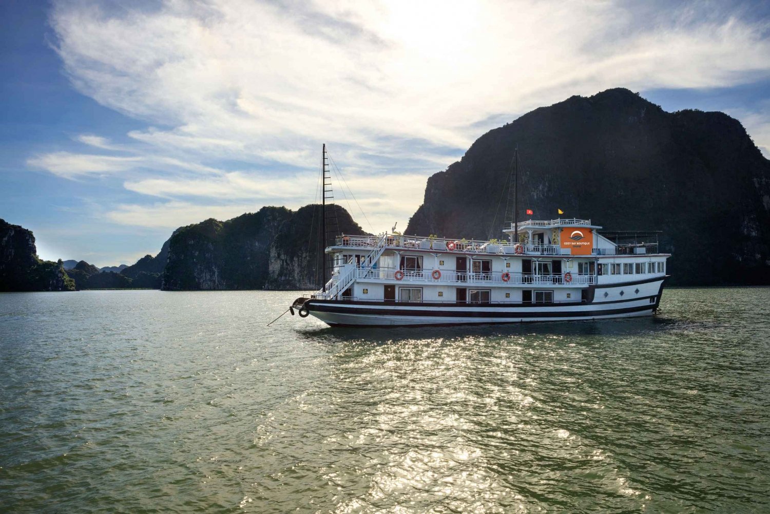 Fra Ninh Binh: Ha Long Bay 2 dage 1 nat på 3-stjernet krydstogt