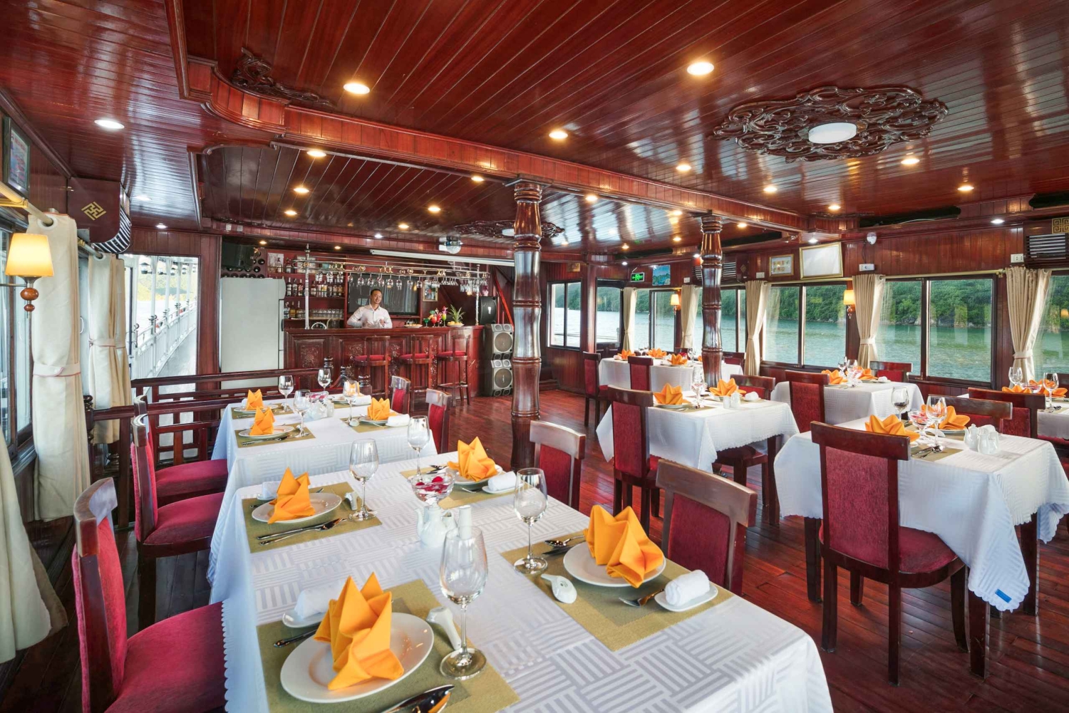 Fra Ninh Binh: Ha Long Bay 2 dage 1 nat på 3-stjernet krydstogt