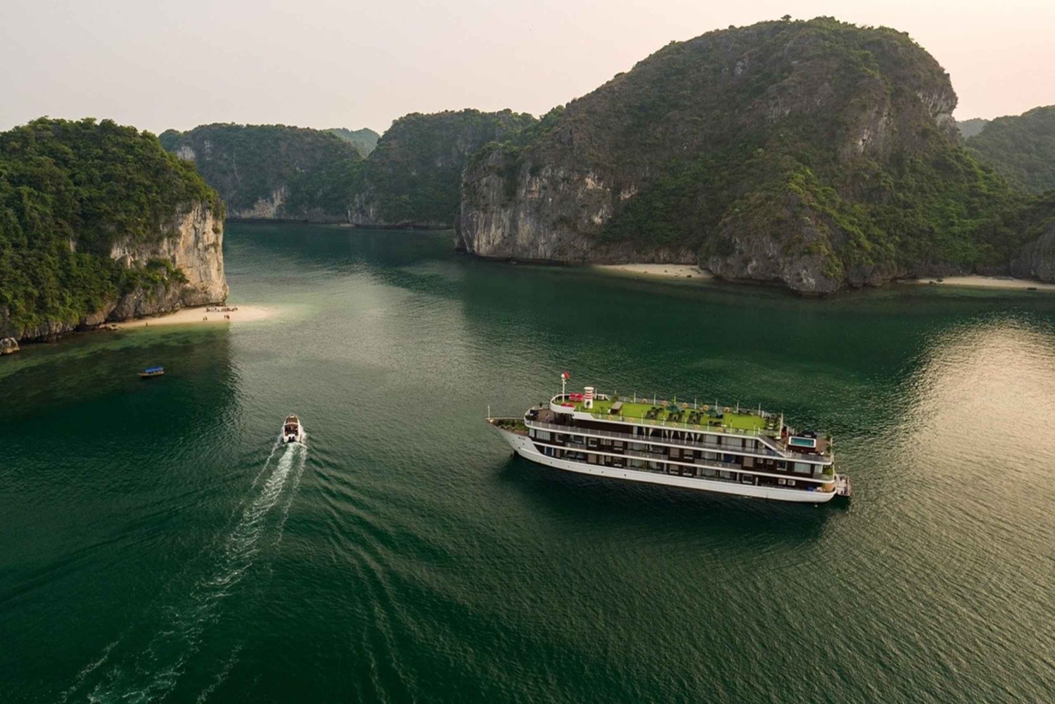 Van Ninh Binh: Ha Long - Lan Ha Bay 2D1N op 5-sterrencruise