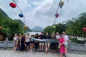 Desde Ninh Binh Hoa Lu, Trang An y Cueva de Mua Tour en grupo reducido