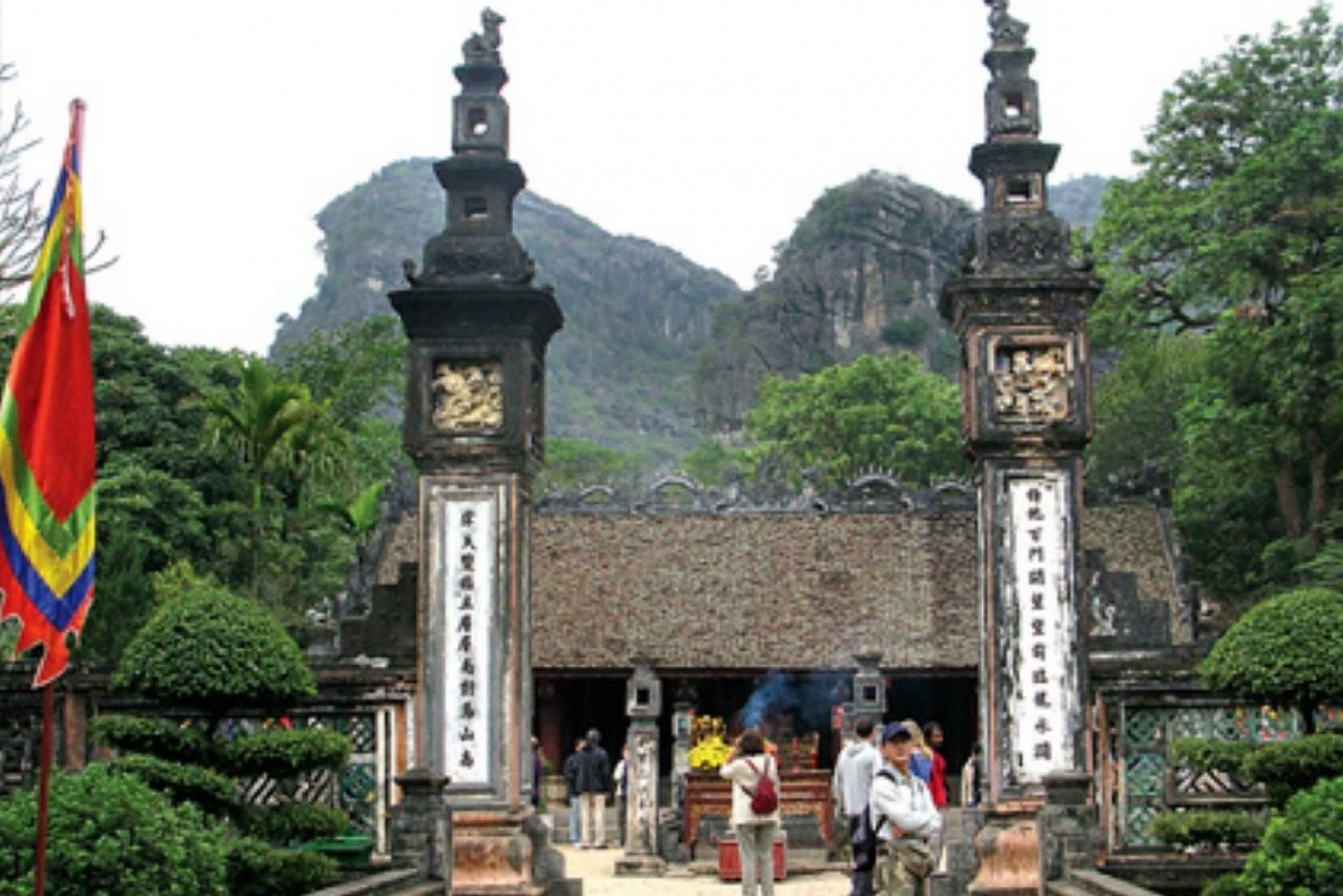 Depuis Ninh Binh : Hoa Lu - Trang An - Grotte de Mua