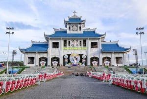 From Ninh Binh: Phong Nha-Ke Bang and Khe Sanh 2-Day Tour