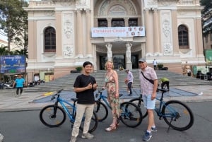 フーミー港発ホーチミン市岸壁観光ツアー