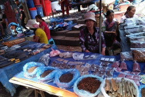 From Sa Pa: Sunday Bac Ha Market Group Tour