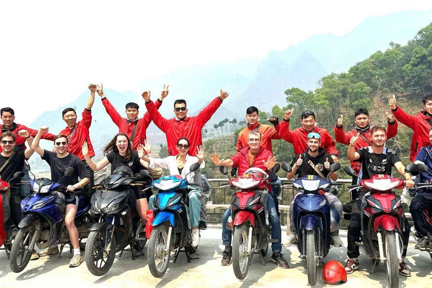 Из Сапы: 3-дневный тур по Хазянгу с Safe Rider (максимум 8 человек)